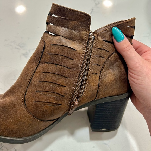 Sonoma Brown Ankle Boots - Women’s 9 - Picture 10 of 12